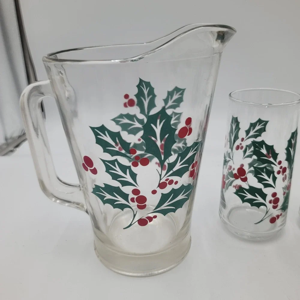 Vintage Libbey Christmas Holly Berry Glass Pitcher and 3 Tumbler Set Red Green